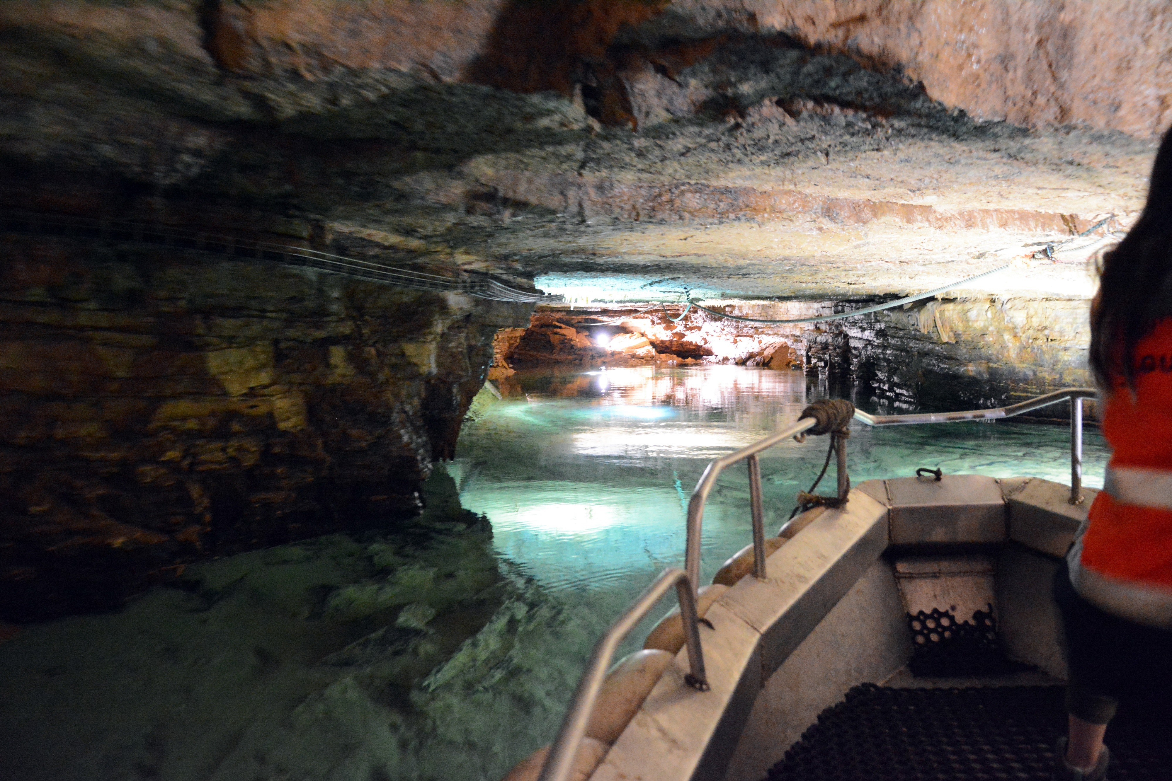 Un superbe amphithéâtre rocheux et une rivière souterraine à explorer… Alors, à bientôt !